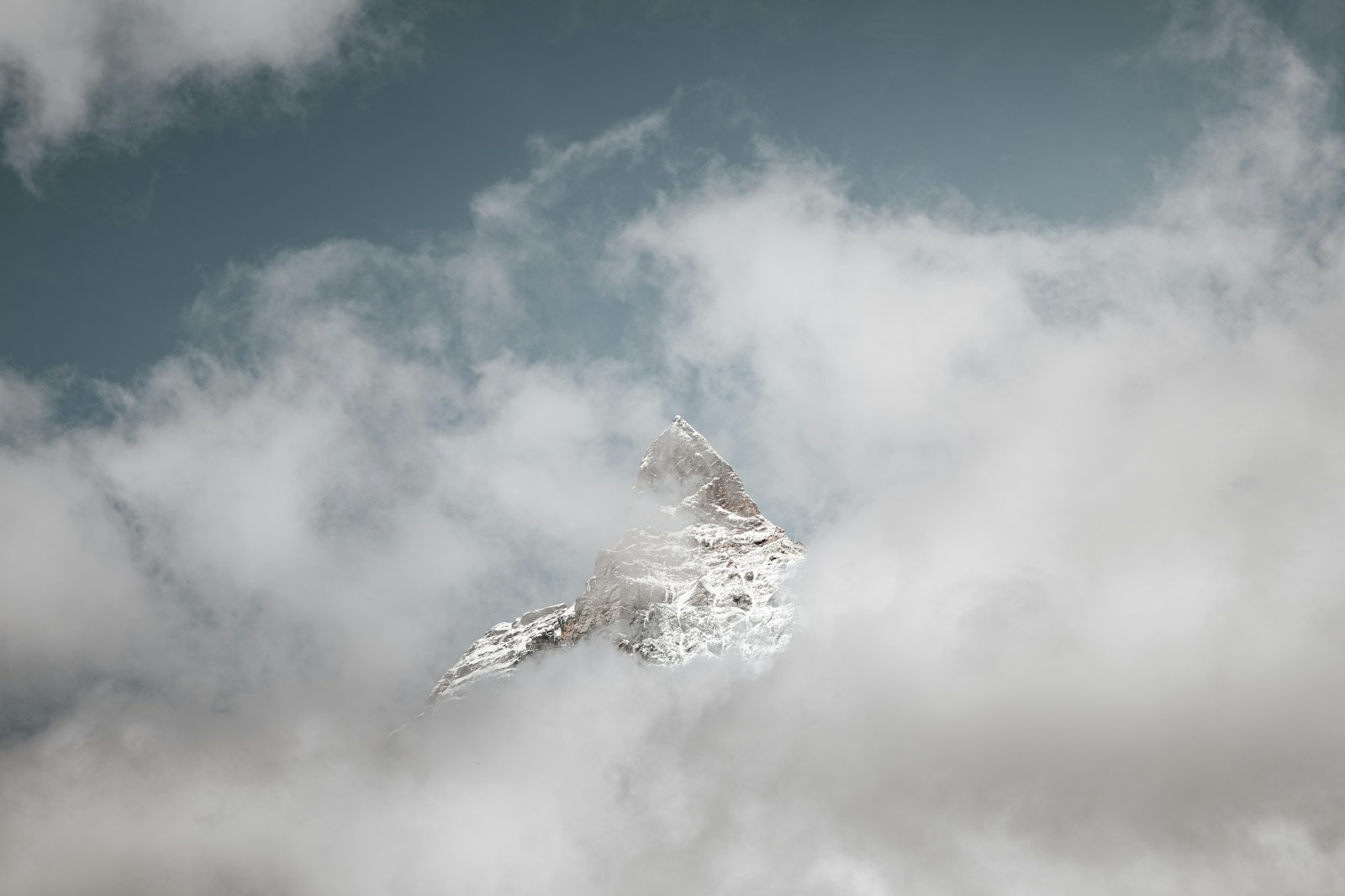 Zermatt · Ryan Klaus / Unsplash